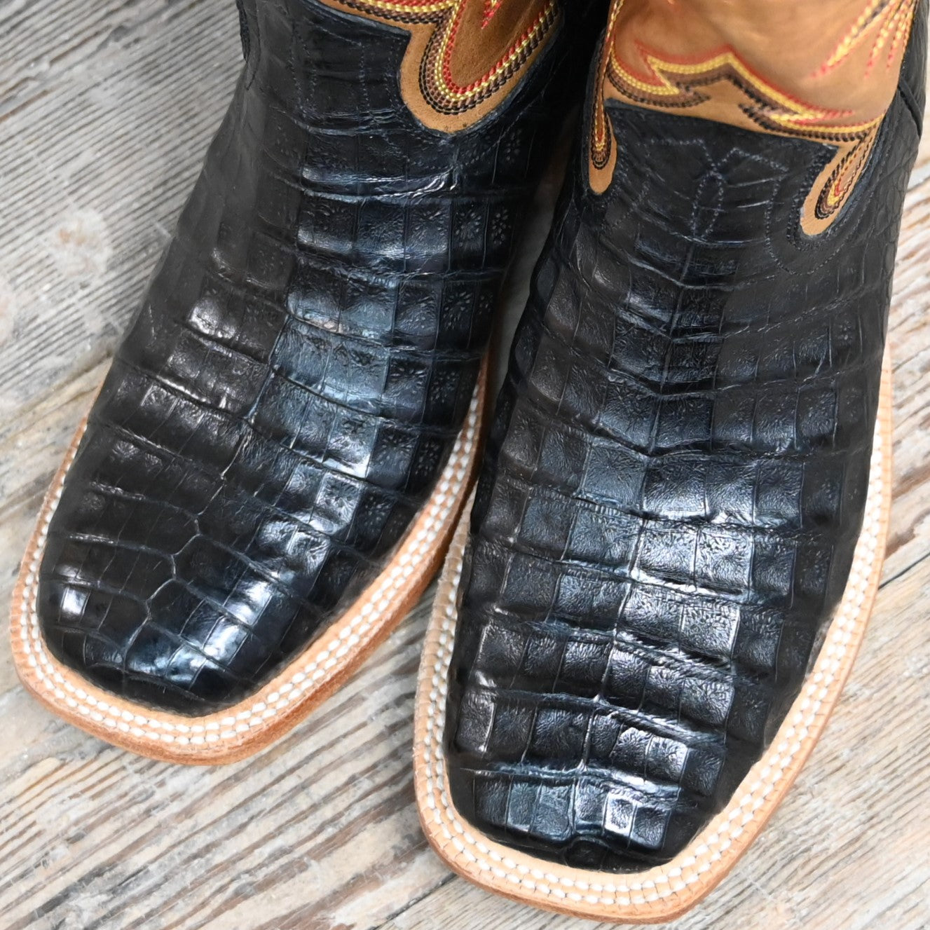 View of Hyer BIG BOW 13" boots featuring a honey vintage goat upper and black belly matte caiman vamp with historic stitch pattern