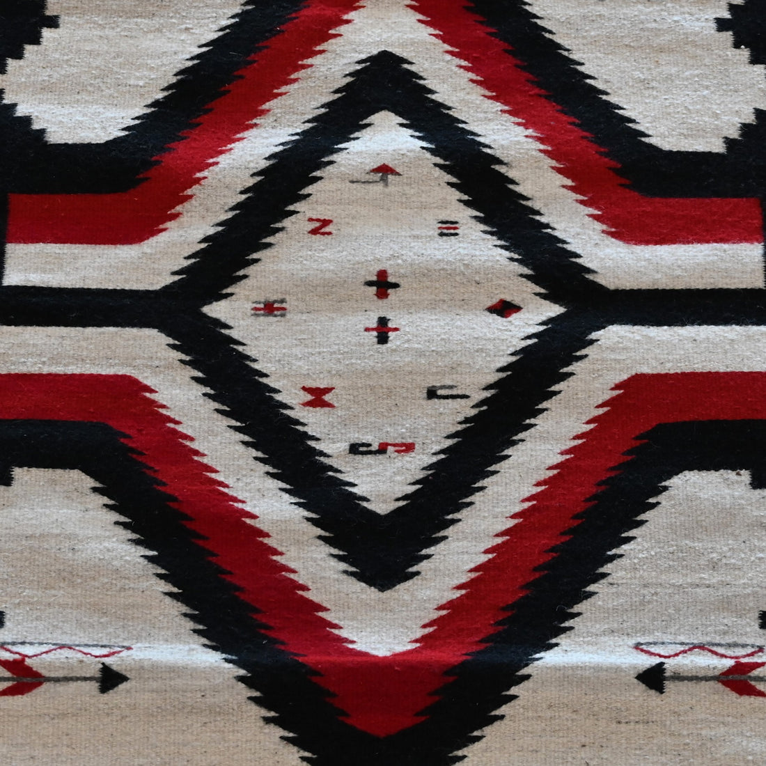 Escalante Rugs Hand Woven by Luis Hernandez view of pattern