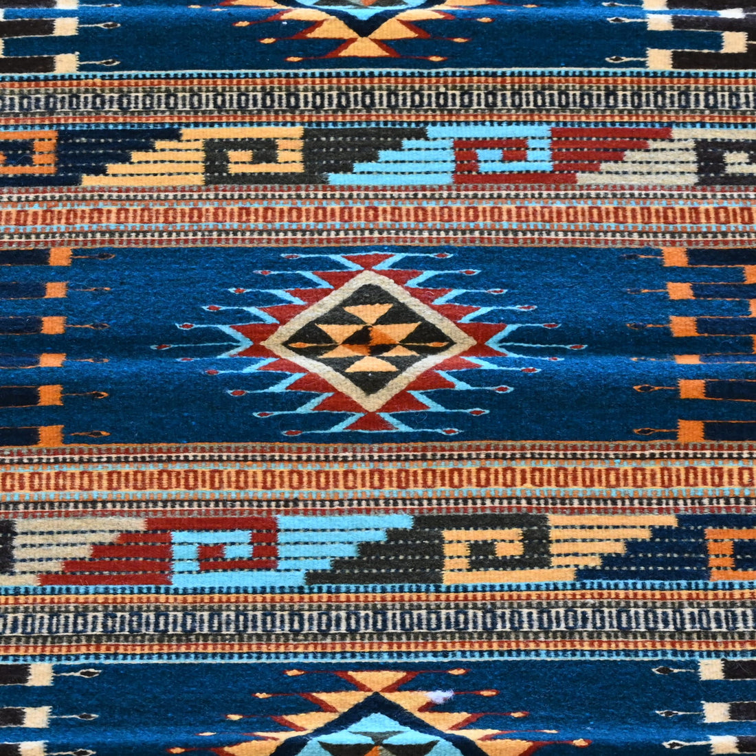 Escalante Rugs Hand Woven by Efrain Gonzales view of pattern