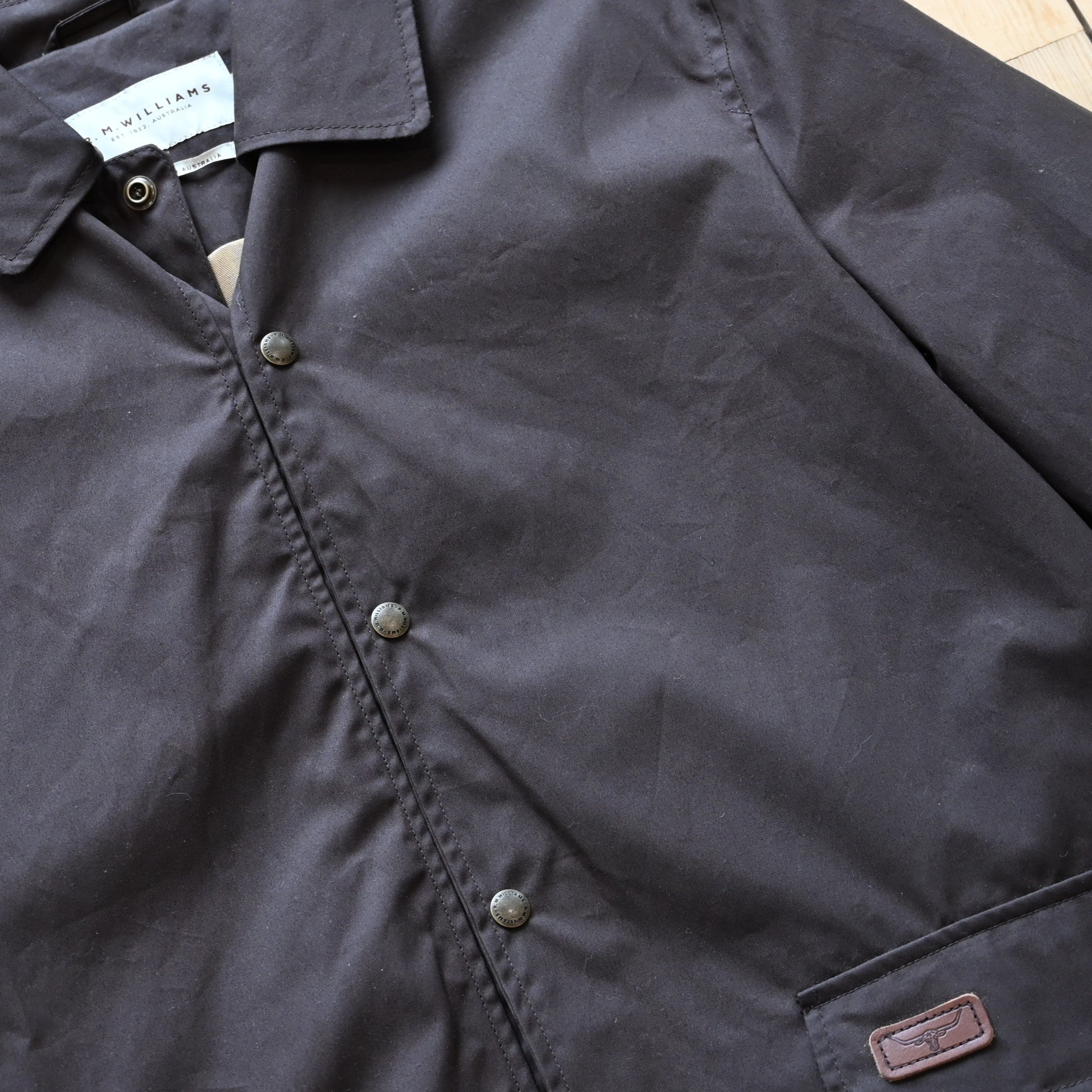 R.M. Williams Dryskin Jacket in brown dryskin cotton