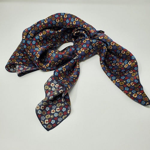 Cowboy Images Charmeuse Calico on Navy Wild Rag 36×36 with navy floral print
