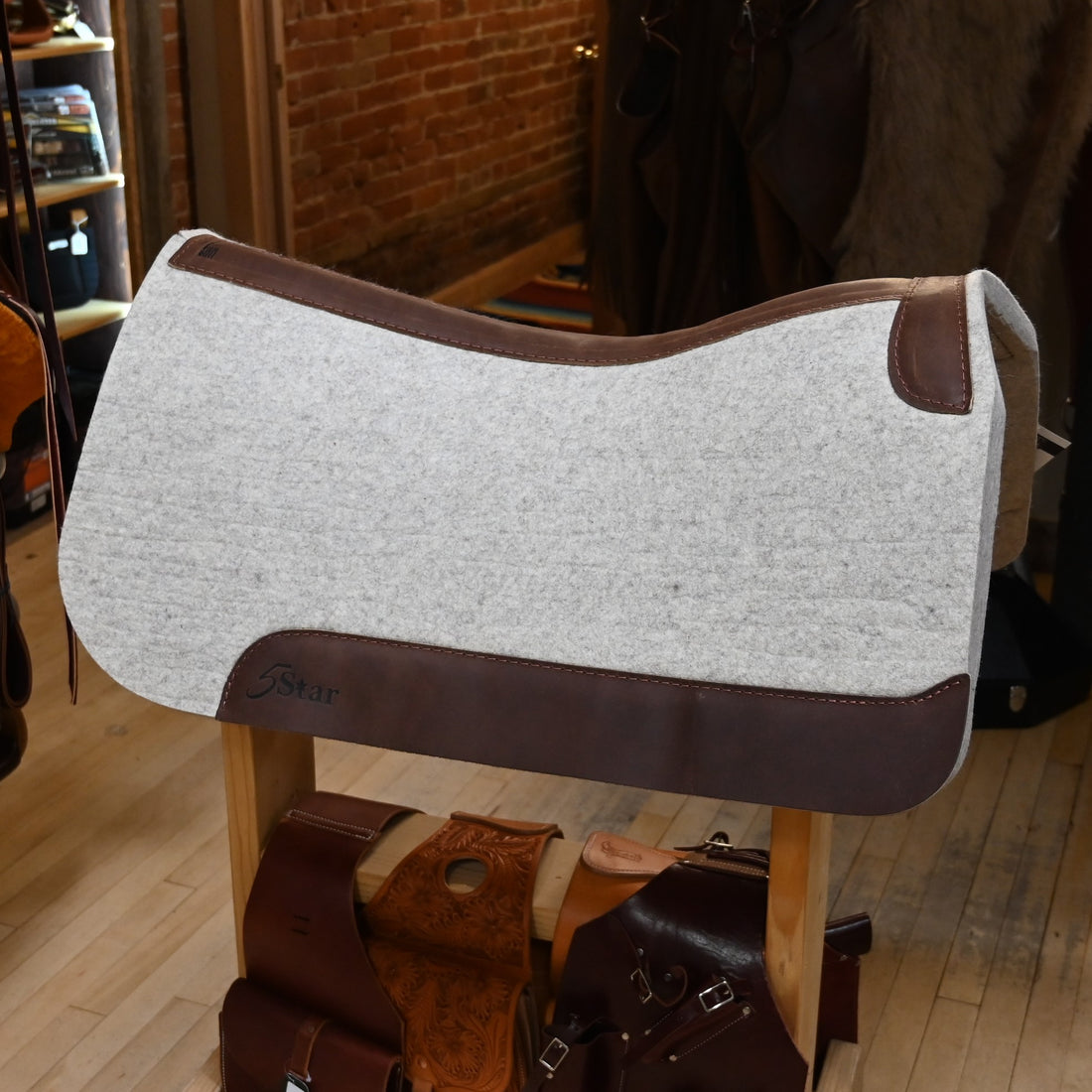 Five Star 1/8&quot; Extra Thick Western Cont Nat Pad view of saddle pad