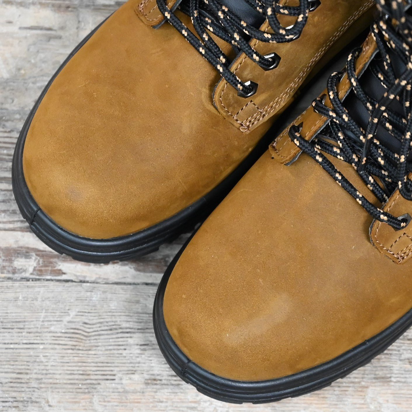 Blundstone 6" Lace Up Work Boot view of toe
