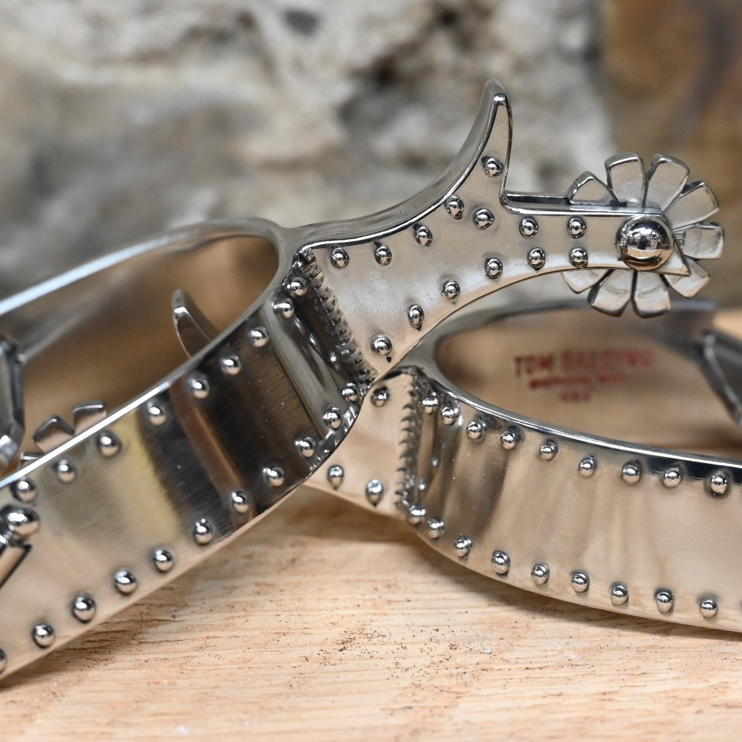 Ladies 1" Heelband, Shank 18, Rowel U view of close up