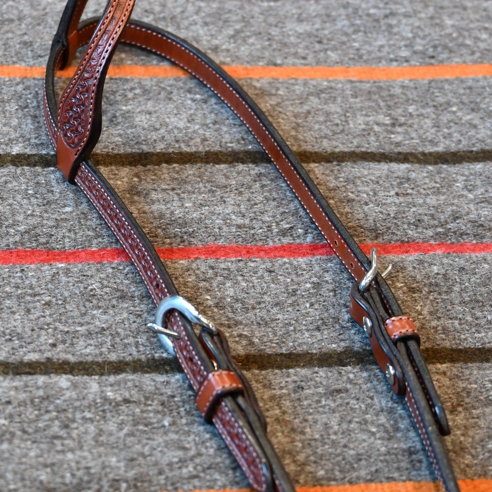 Full Sliding 1 1/4 inch Concho Ear Headstall with 1 1/4 inch Cheeks-Crazy Basket Tolling, Antique