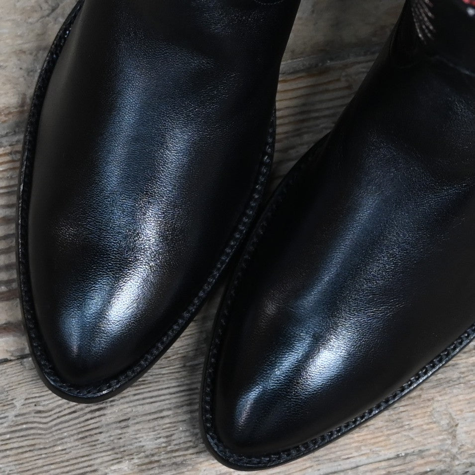 View of Stallion Ladies 9" peewee boot with moonburst inlay, narrow round toe, and 2" heel