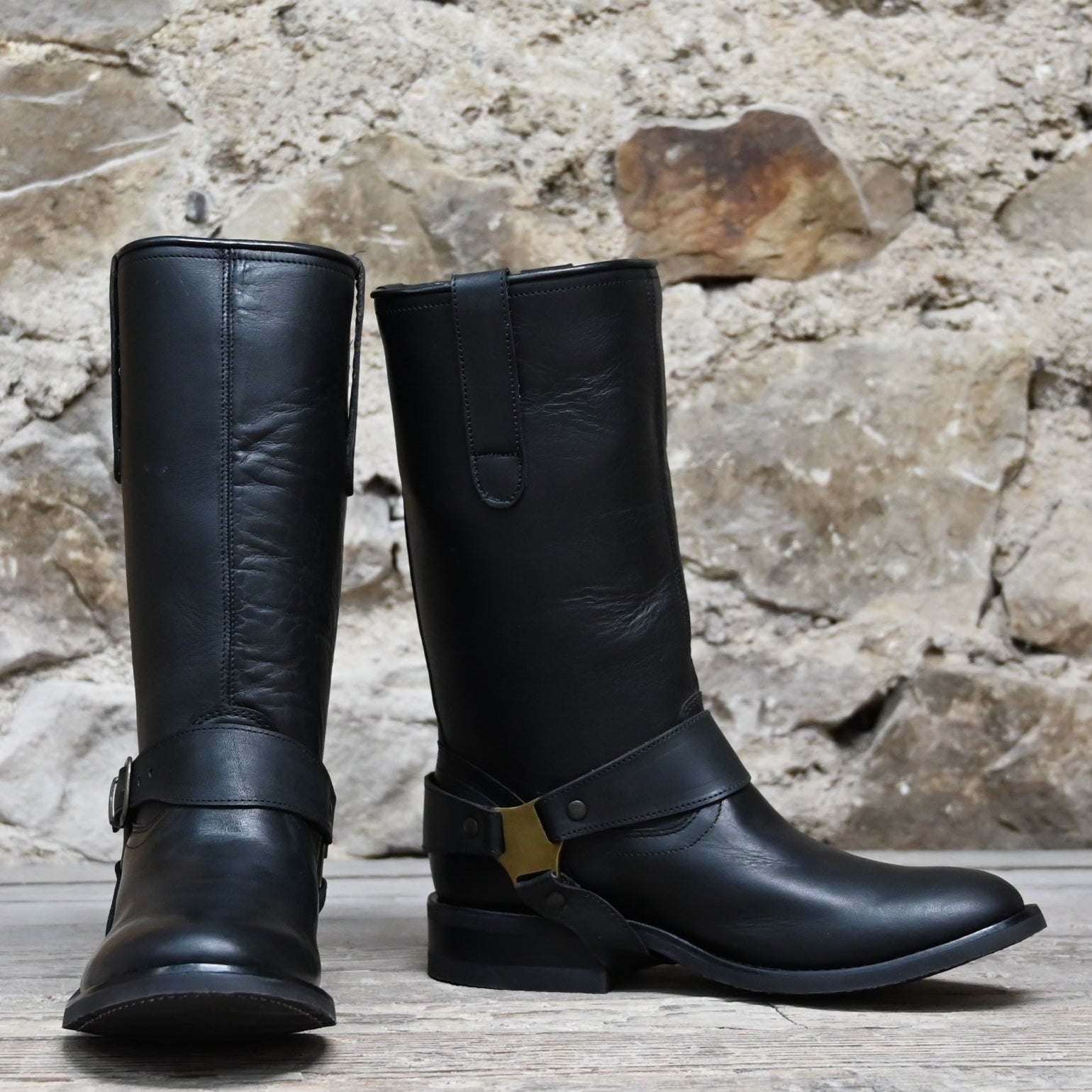 Hondo 12" Black Retan Boot – Wide Round Toe with Rugged Build