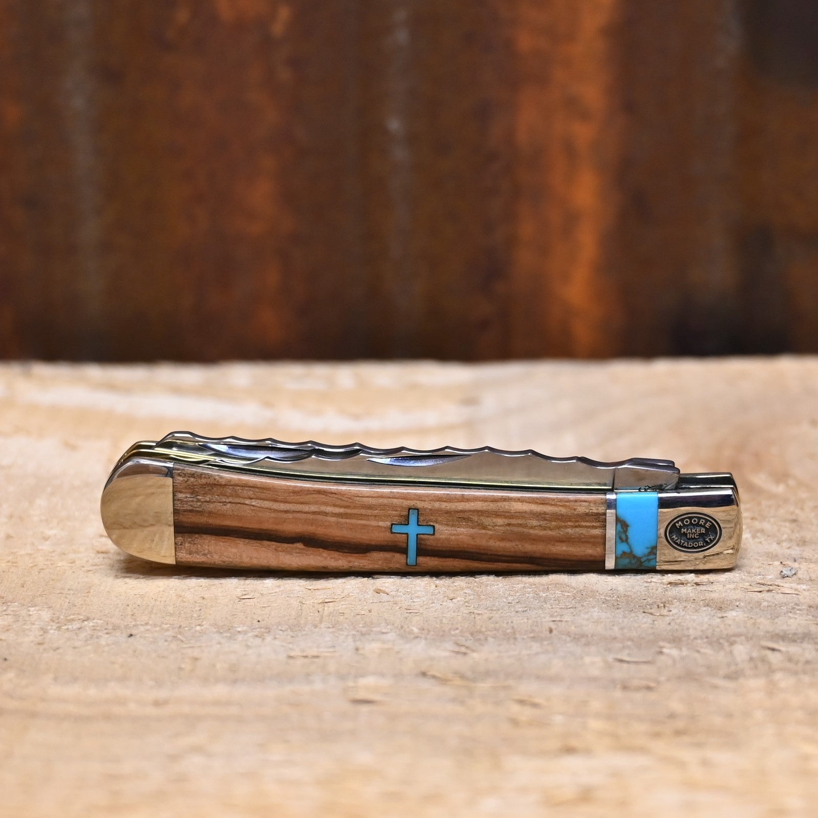 Moore Maker Trapper 4 1/8" Two Blade withTurquoise Cross Inlay view of knife