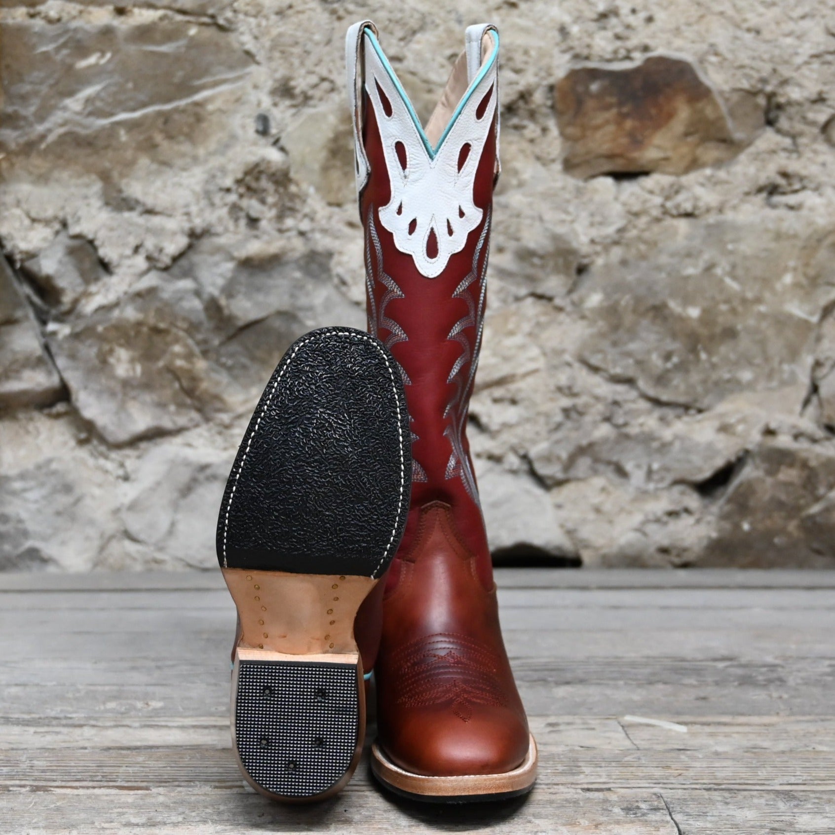 Nutted Calf Ladies 16" Buckaroo Boot with Burgundy Top and Windy Seahorse Vamp view of bottom