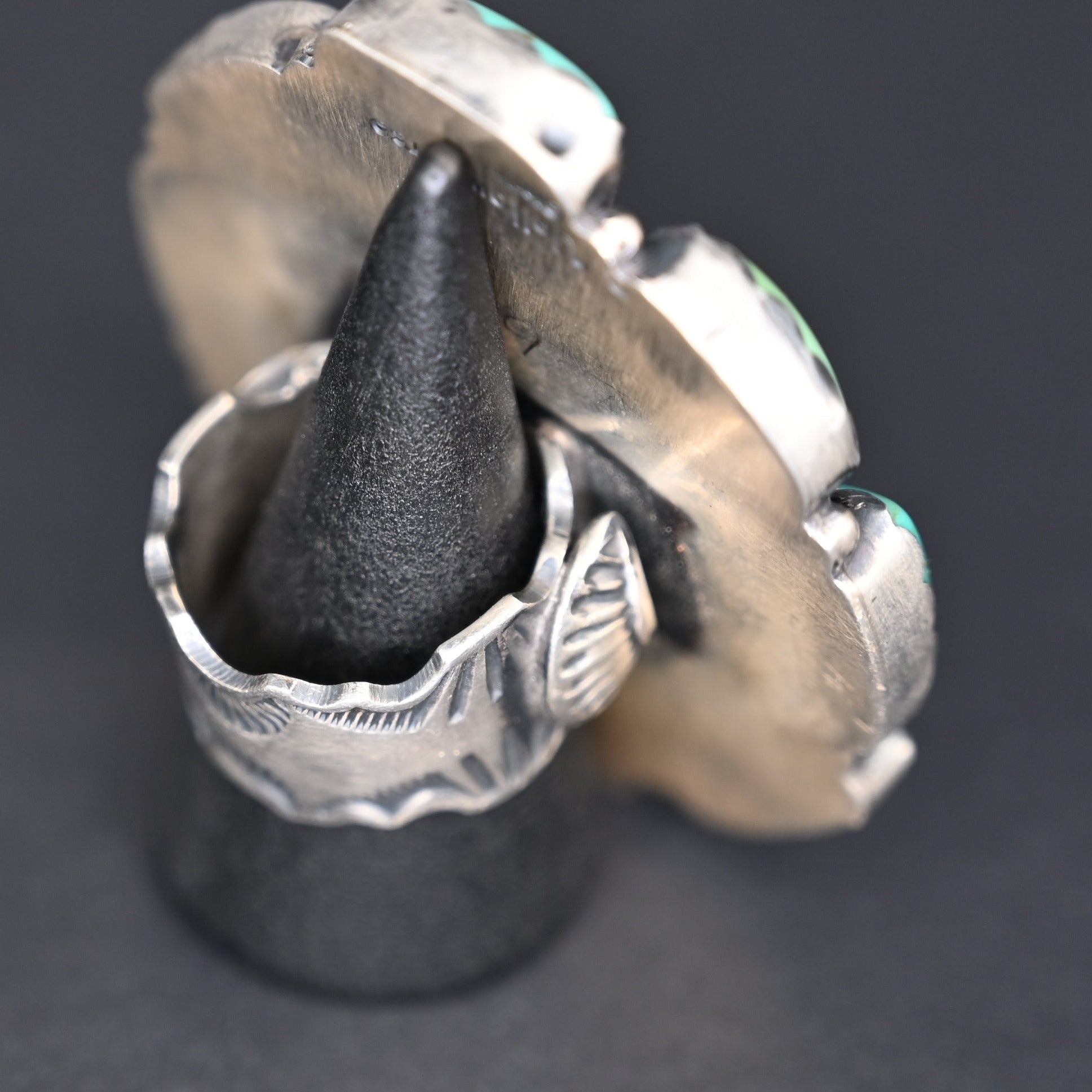 Royston Center Stone Ring with 8 Stones around view of band