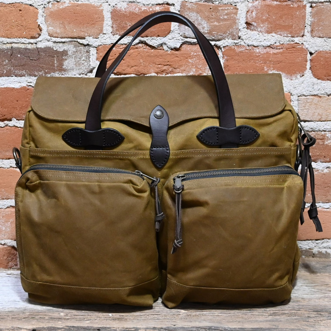 Filson 24 Hour Tin Cloth Briefcase view of front