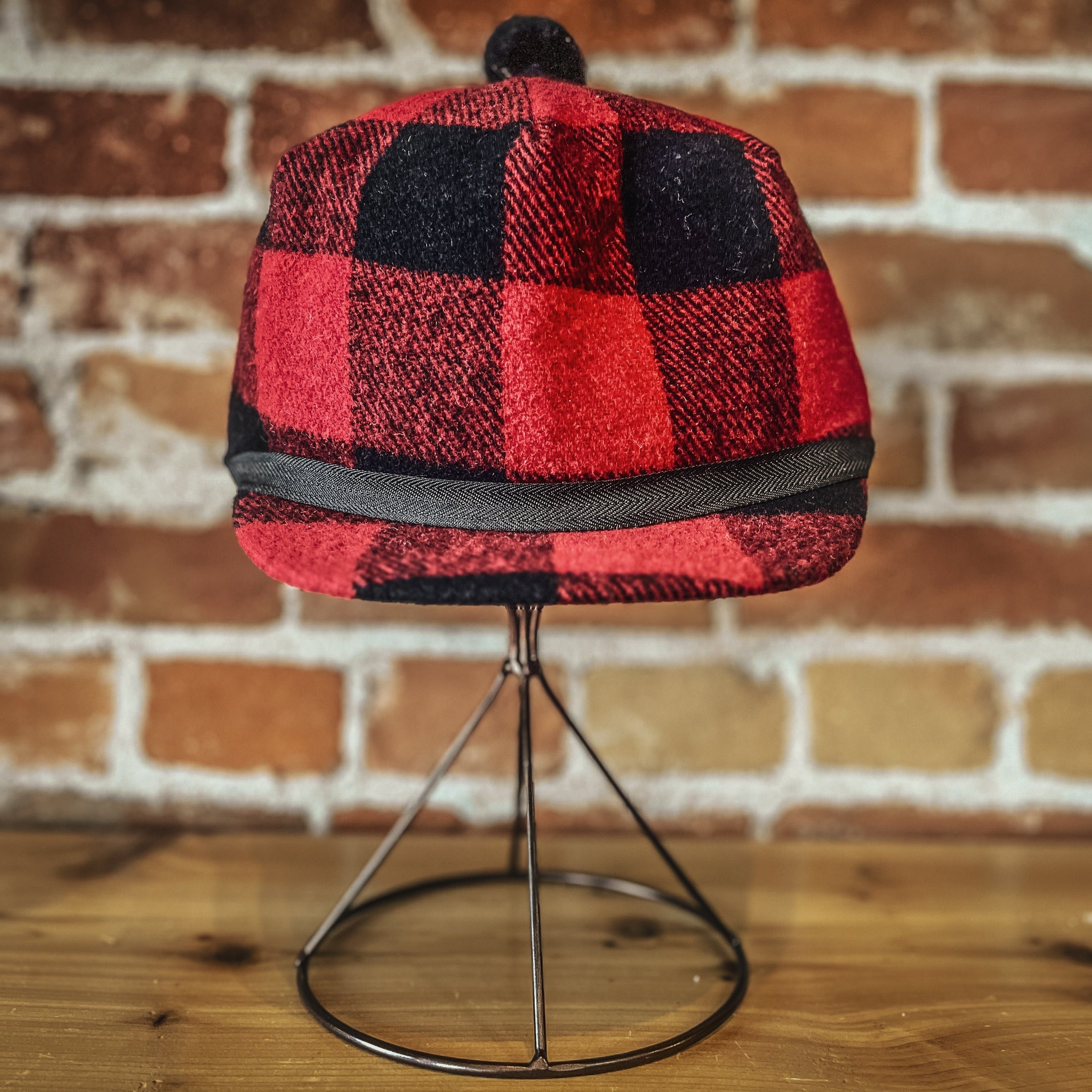 Melton Buffalo Check Stockman Cap in Red and Black