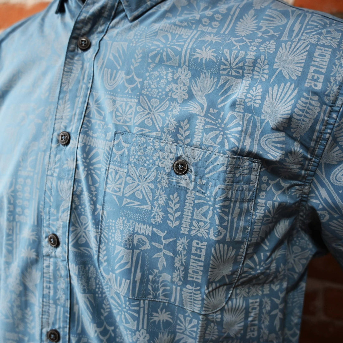 Airwave Shirt in Bluestone view of detail