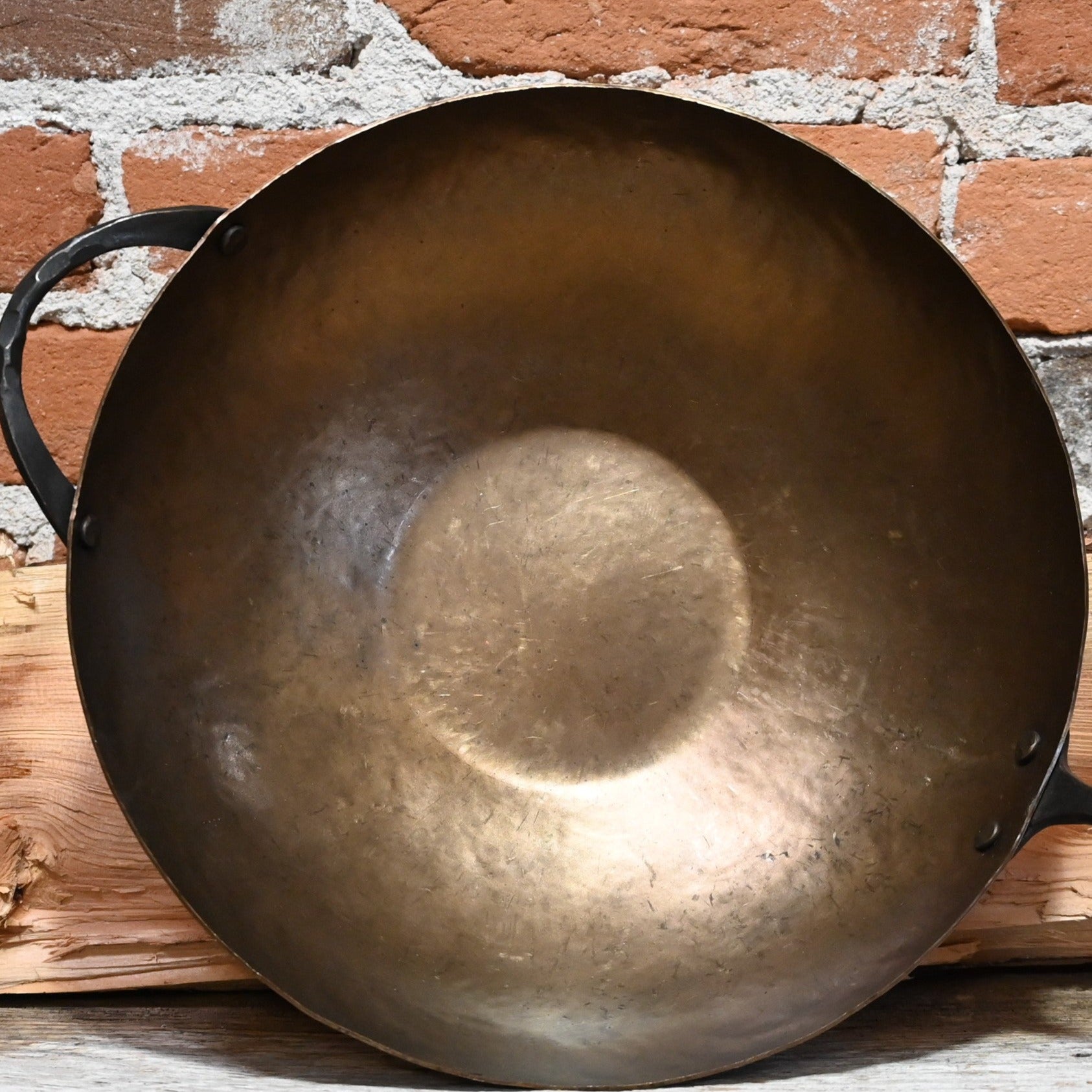 cast iron cookware wok