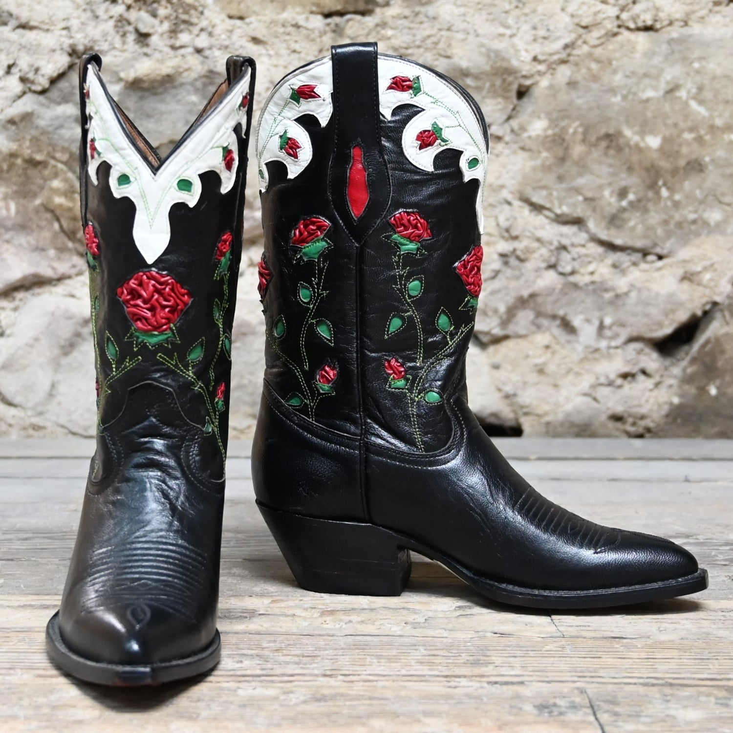 Ladies 11&quot; Black Leather Boot W/Inlayed Roses view of front and side