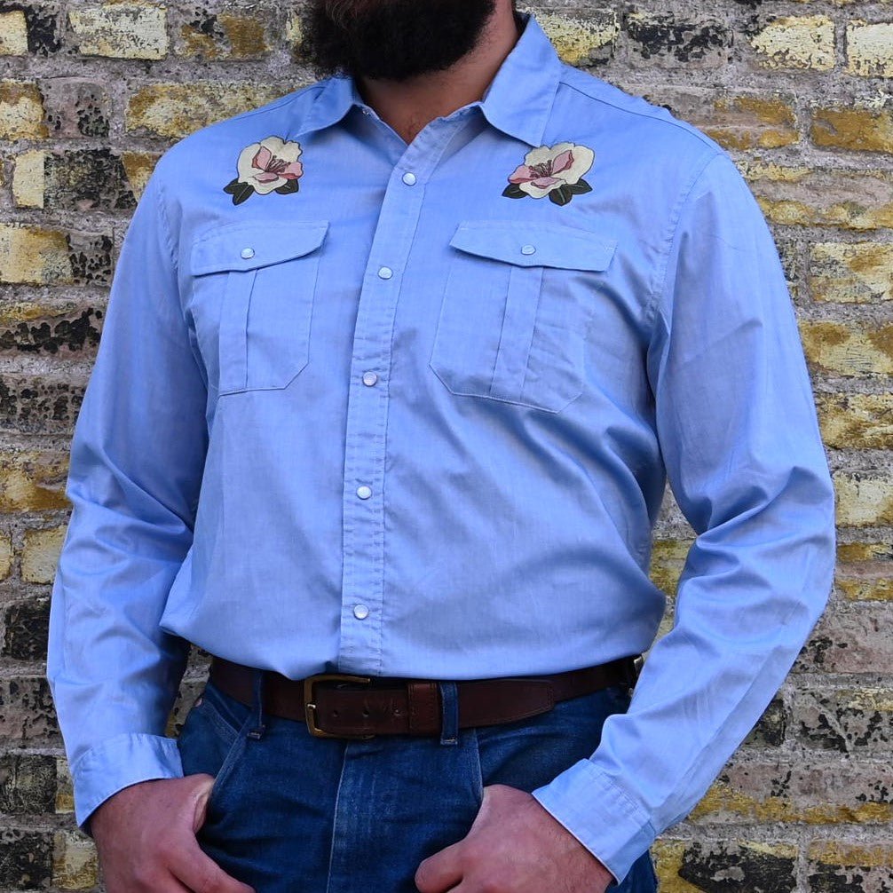 Gaucho Snapshirt-Irie Hibiscus in Faded Blue Oxford view of front