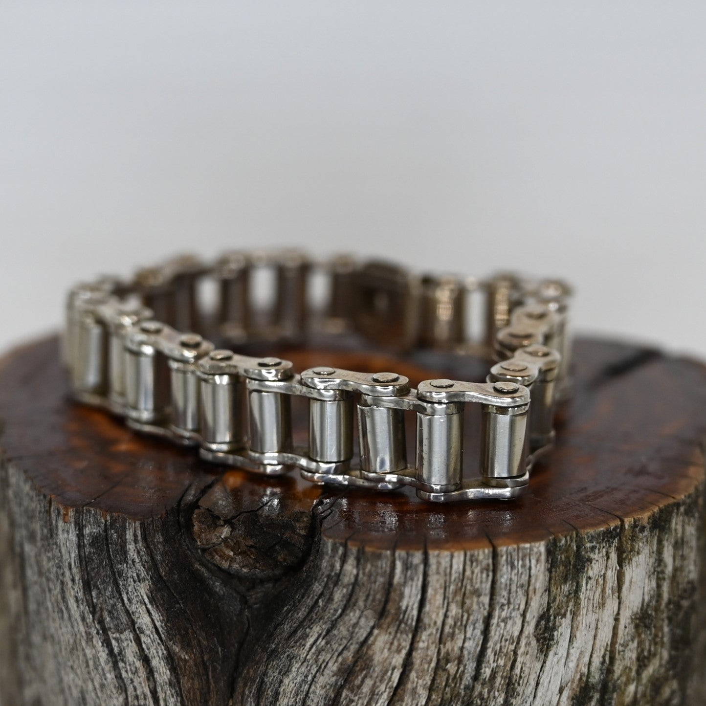 Solid Silvertire Chain Bracelet view of bracelet