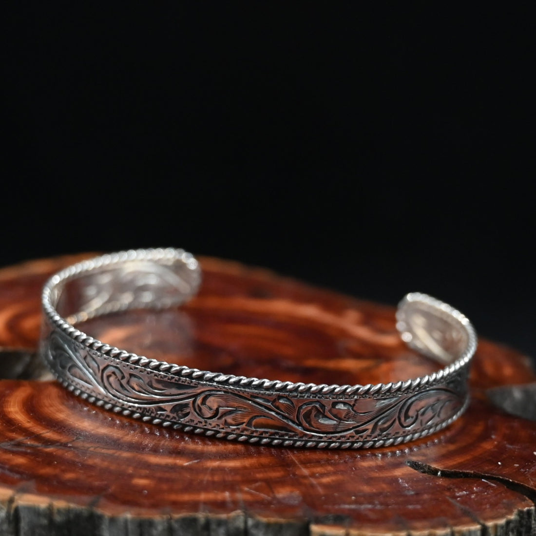 Vogt Clara Daytime Cuff — slim engraved sterling silver adjustable bracelet with rope-edge