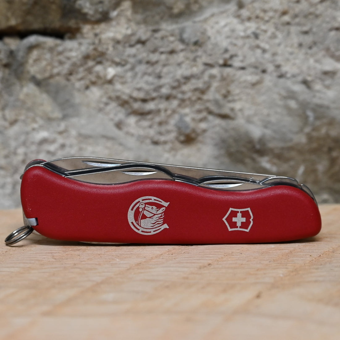 2020 Victorinox Equestrian Red view of tool closed