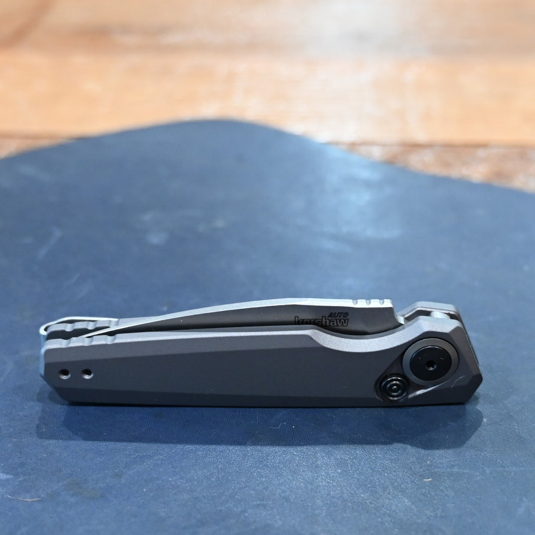 Kershaw Launch 18 automatic knife with gray aluminum handle and stonewashed blade