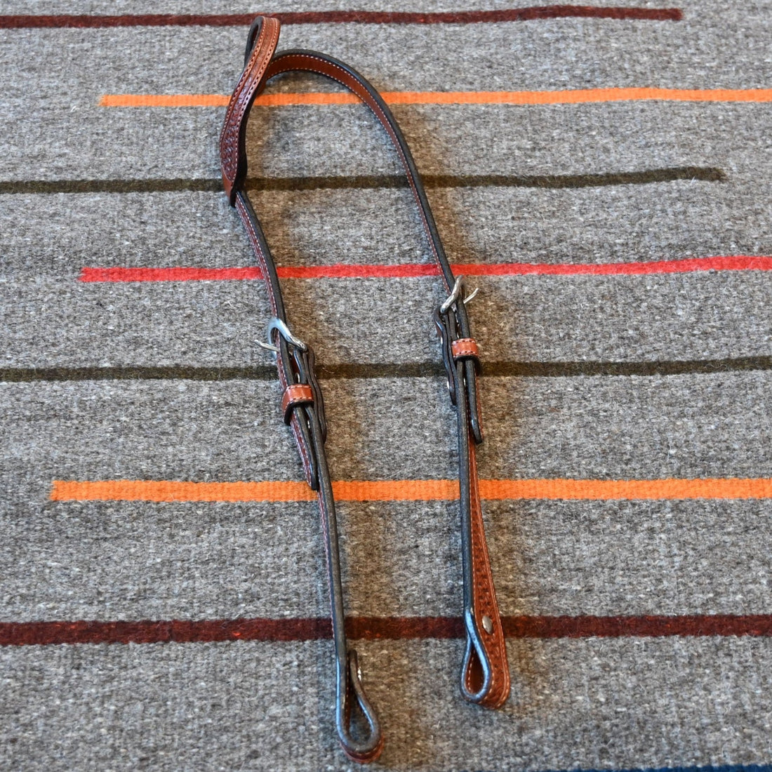 Full Sliding 1 1/4 inch Concho Ear Headstall with 1 1/4 inch Cheeks-Crazy Basket Tolling, Antique