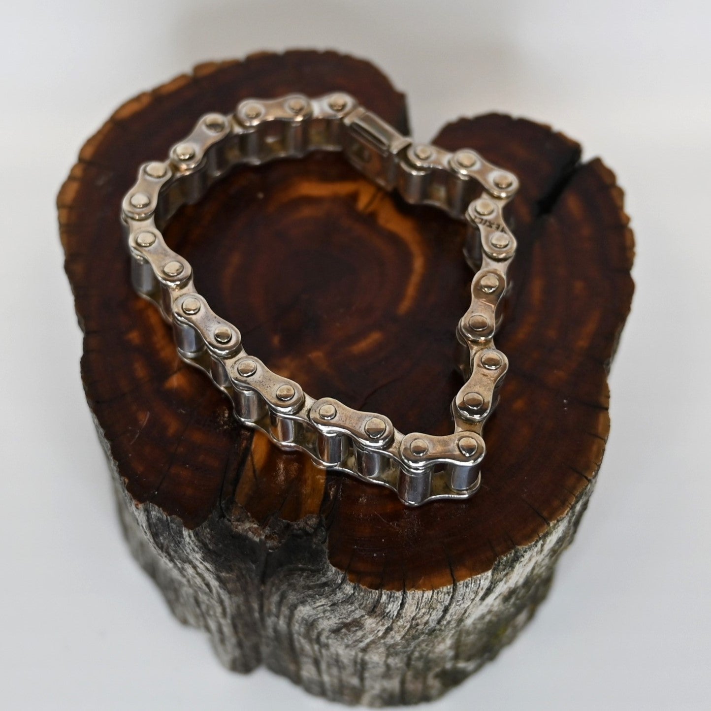 Solid Silvertire Chain Bracelet view of bracelet