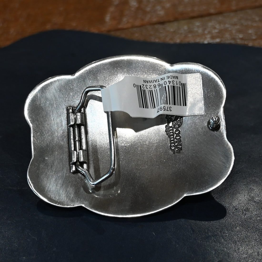 Blazin Roxx rectangle buckle with smooth edge, cactus centerpiece, and feather design
