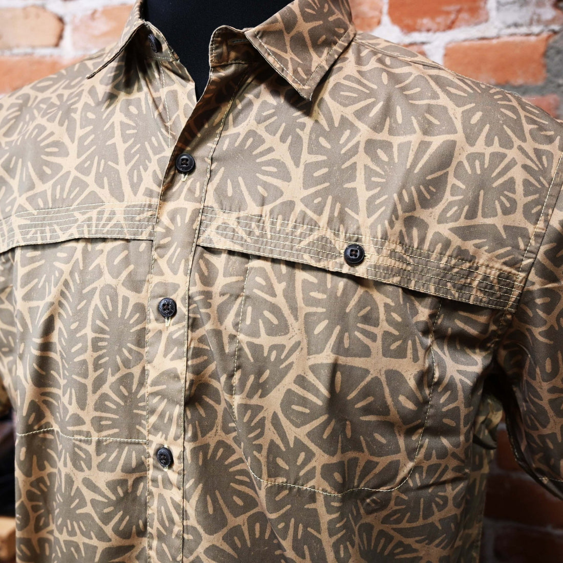 Tidepool Tech Shirt in Tropicalia Print - Covert Green view of detail