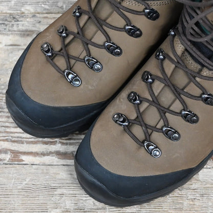 10&quot; Mountain Guide 400 Insulated Lace-Up Boot W/ Custom K-73 Outsole view of toe