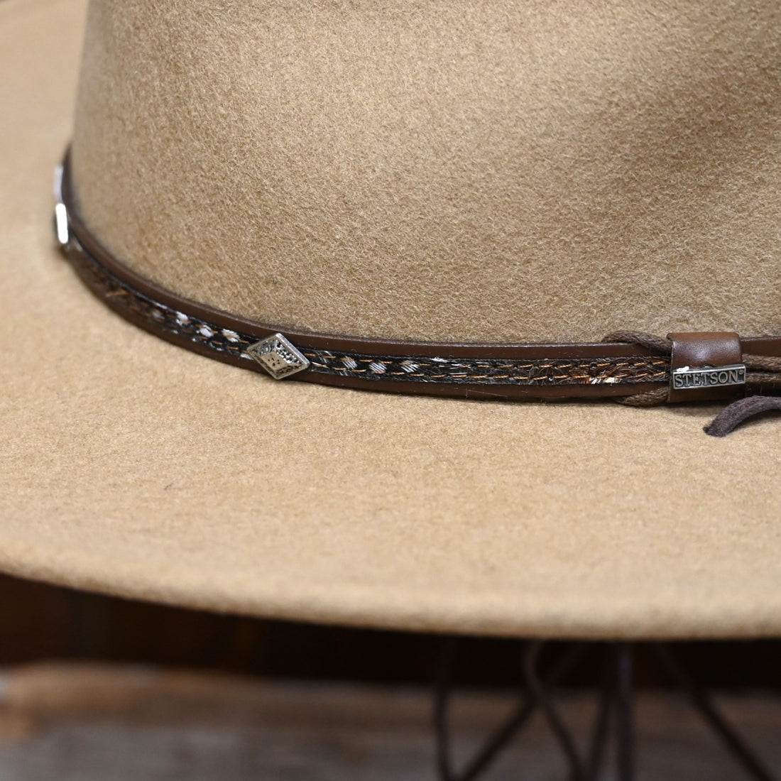 Stetson Crushable Felt Mountain View Hat in Sand view of detail