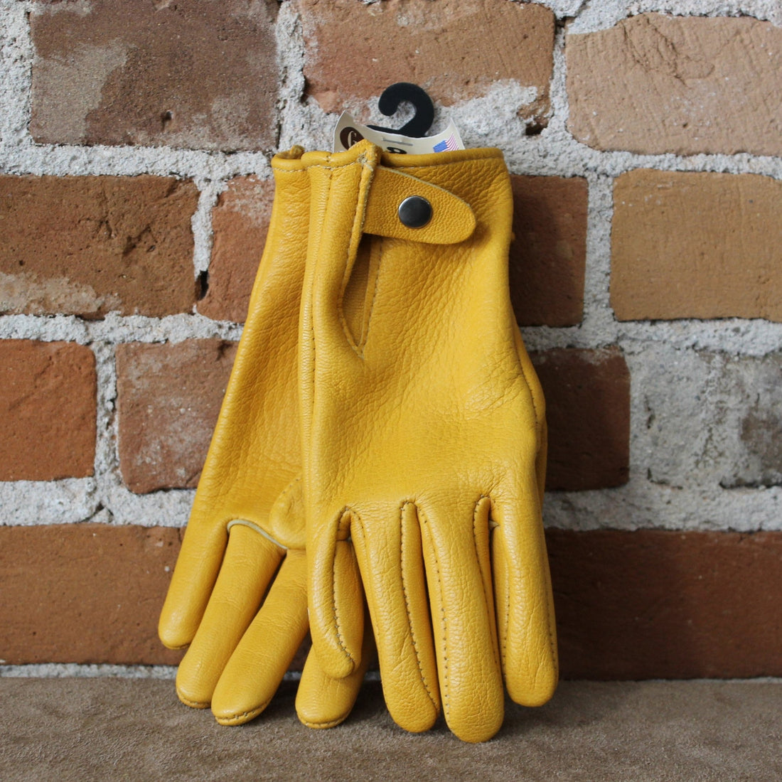 Medium Weight Goatskin Work Glove W/Snap view of gloves