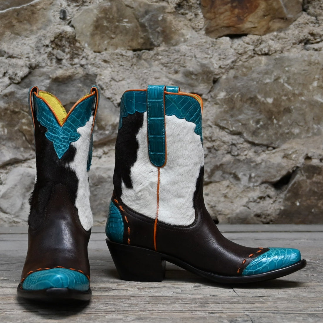 Stallion Ladies Vintage Western Hair On Peewee W/Turquoise Croc Wingtip view of front and side