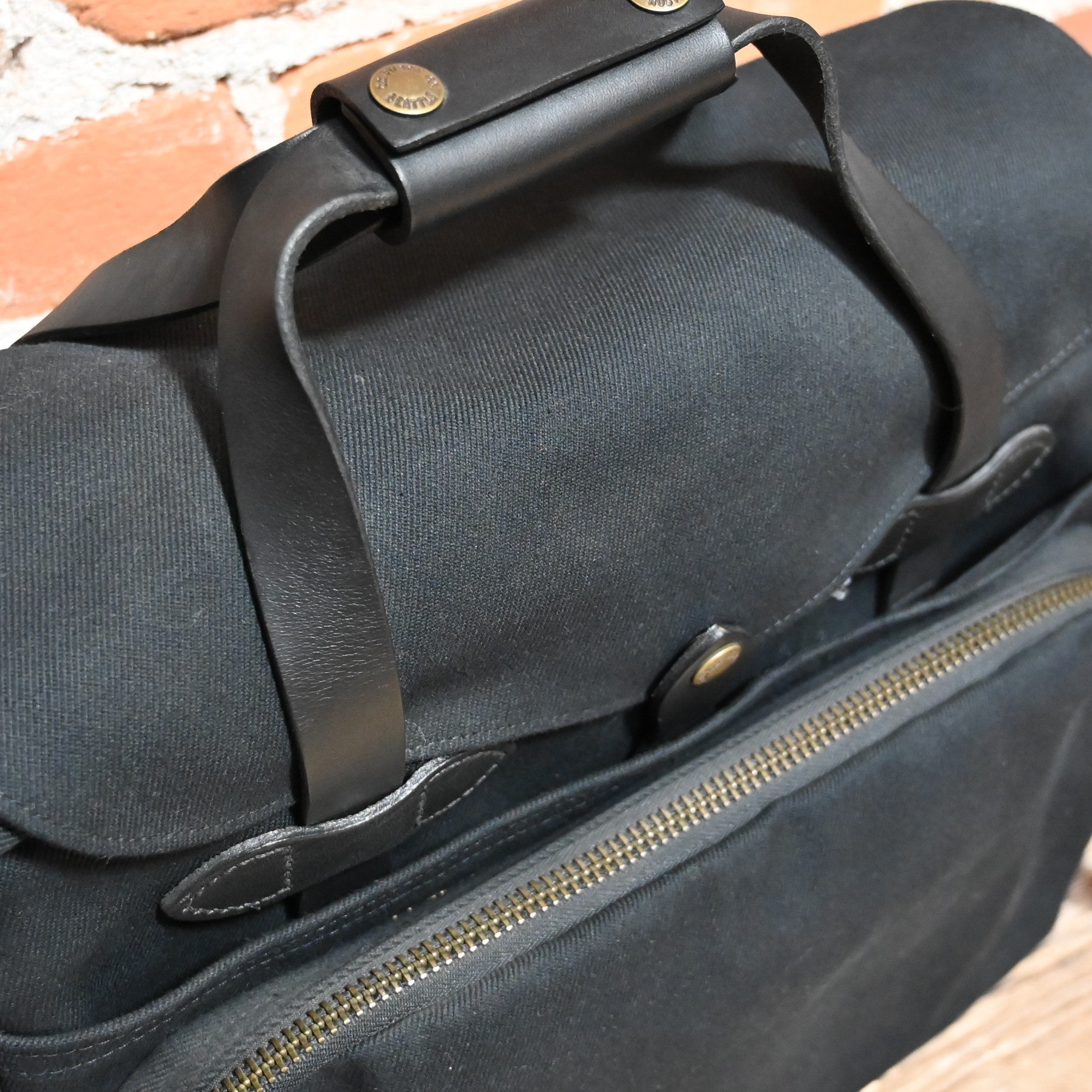Padded LapTop Computer Bag Up to 15&quot; in Tan view of detail