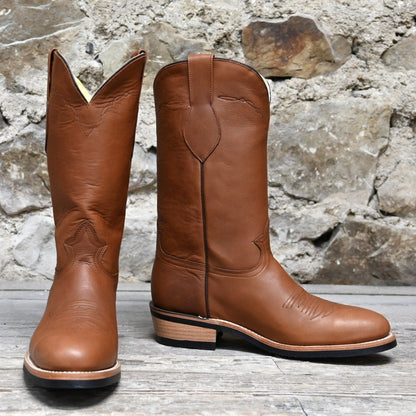 13&quot; Cowboy Classic Work Boot with V-Bar Sole, Chocolate Retanned (Waxy) Leather Vamp and Top view of front and side