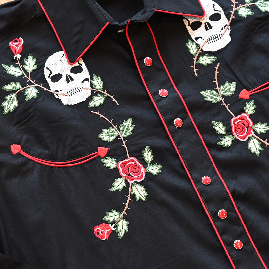 Rockmount Vintage Embroidered Black Shirt Skull Rose