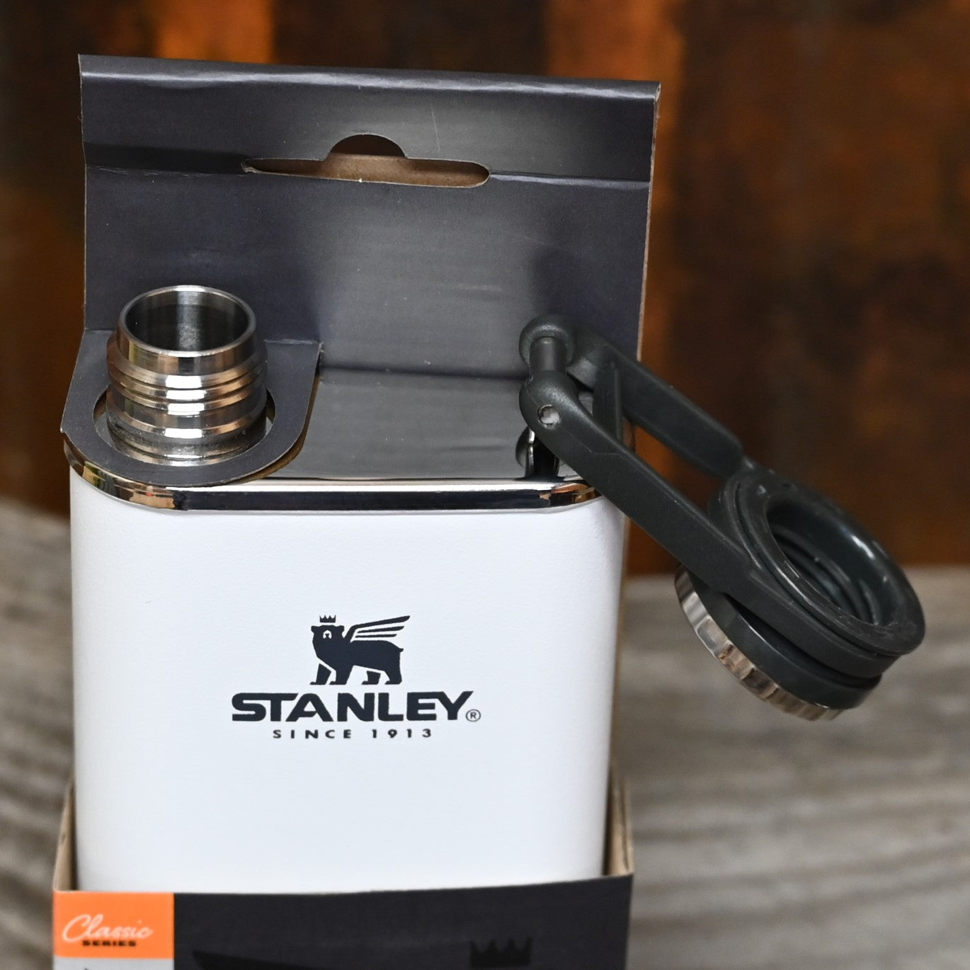 Stanley Classic Easy Fill Wide Mouth Flask in Polar view of mouthpiece