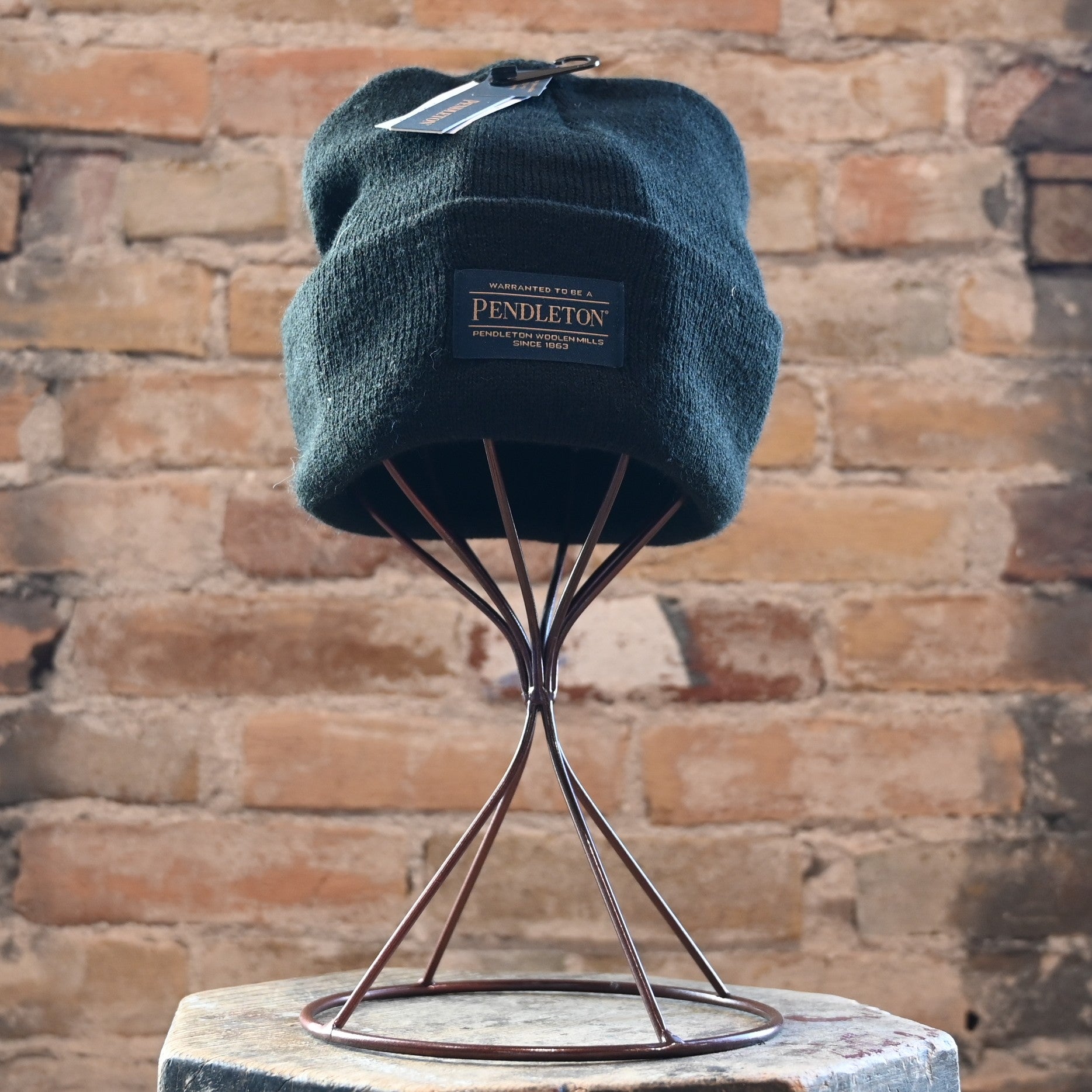 PENDLETON BLACK BEANIE ONE SIZE