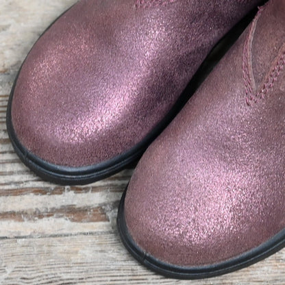 Blundstone Youth Slip On In Sparkling Rose Pink view of toe