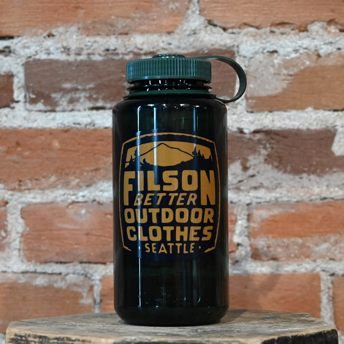 Filson 32 oz Nalgene Bottle Jade Vintage Seal wide-mouth BPA-free