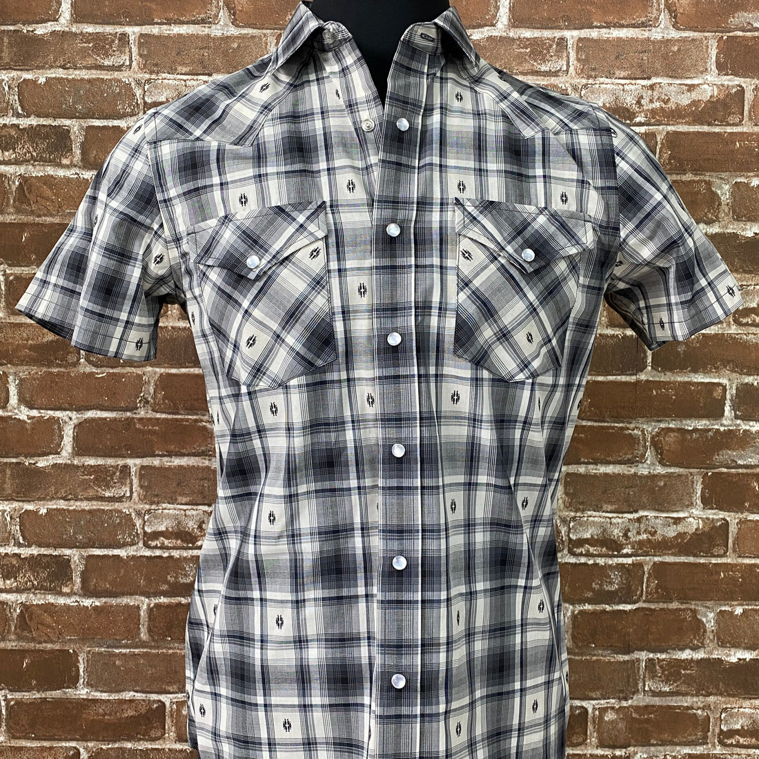 Pendleton Mens Frontier Shirt Short-Sleeve in Black Ombre view of front