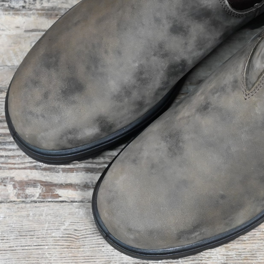 Blundstone Slip On Waterproof Thinsulate In Rustic Brown view of toe