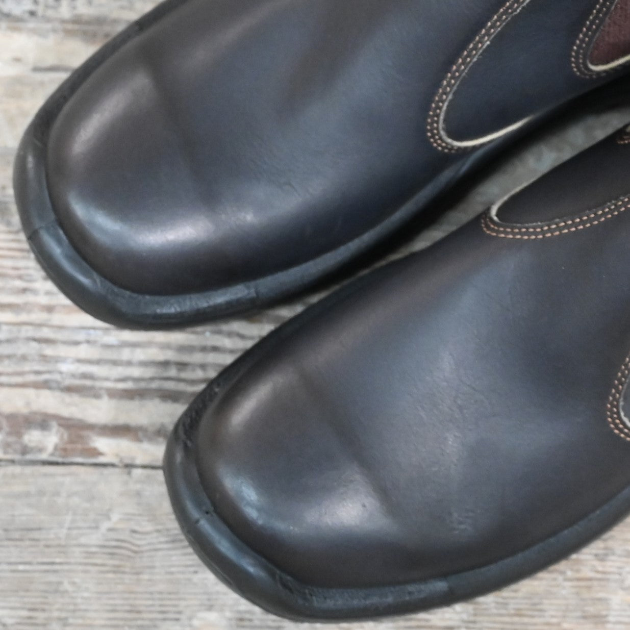 Blundstone Slip On Work Boot W Safety Ratings In Brown Oiled Leather