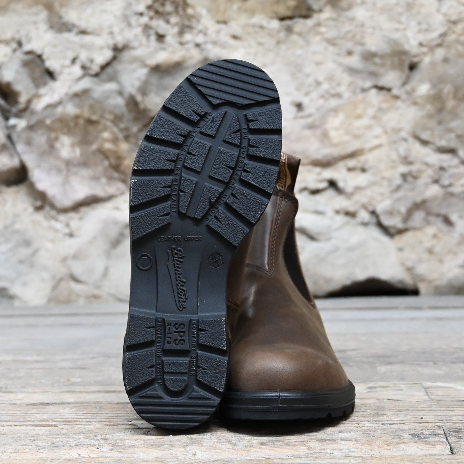 Blundstone Slip On Chelsea Boot in Antique Brown