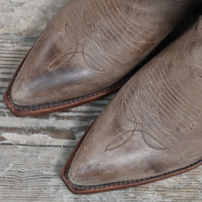 Ladies 11&quot; Leather Boot W/Tan Uppers And Brown Inlayed Bucking Horse view of toe