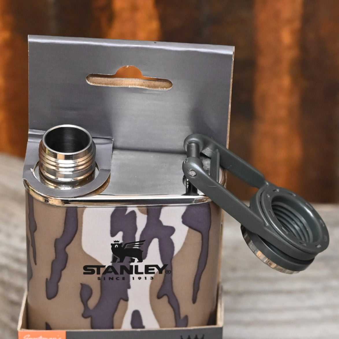 Stanley Easy Fill Wide Mouth Flask in Bottomland view of mouthpiece