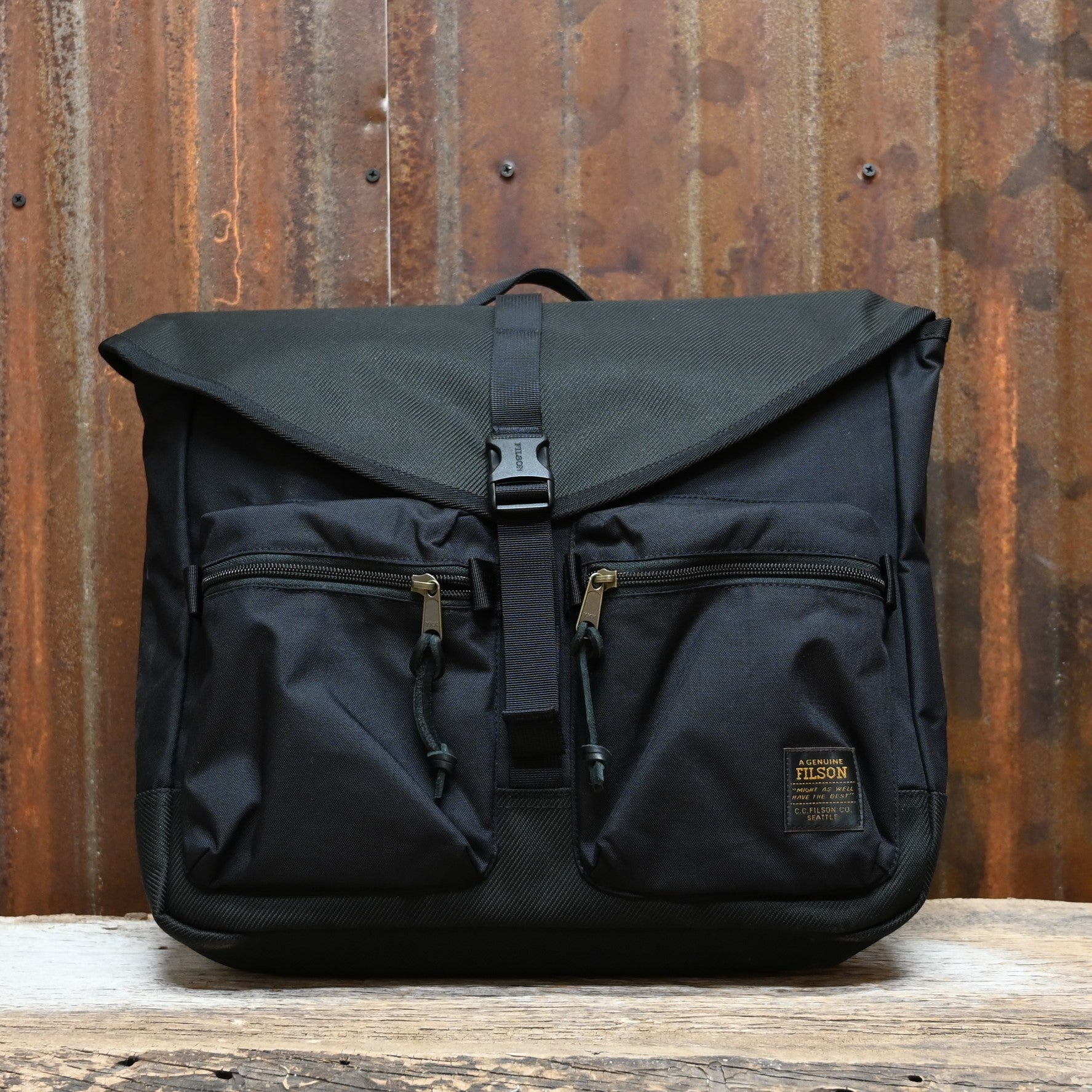 Filson Surveyor Messenger Bag Standard Atomic 79