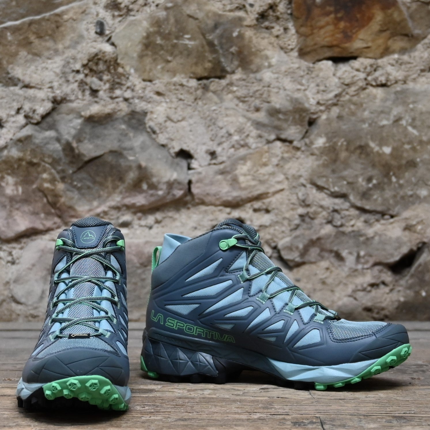 Ladies Blade GTX in Slate and Jade Green view of front and side
