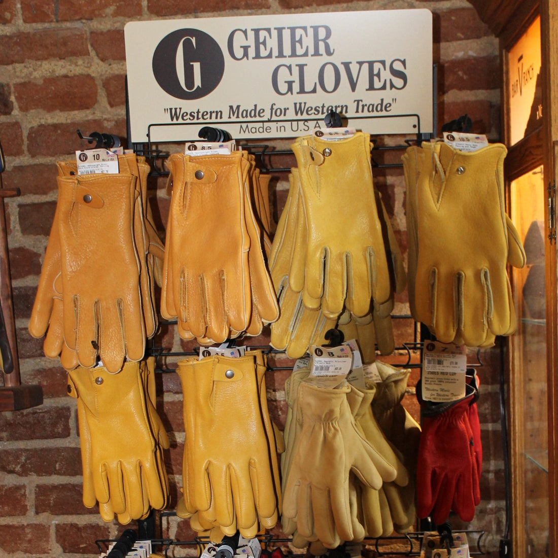 Heavy Weight Elkskin Work Gloves W/Snap Back view of gloves