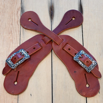 View of spur straps