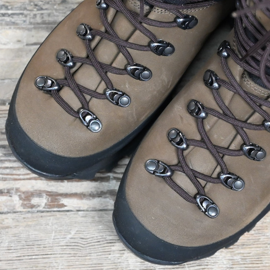 10&quot; Mountain Extreme Non Insulated Lace Up Boot view of toe